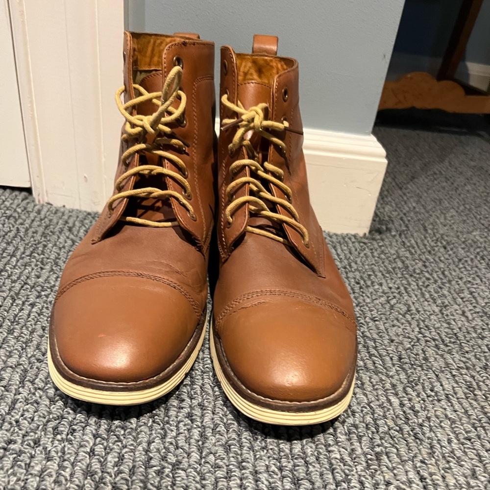 RARE JackThreads Boots